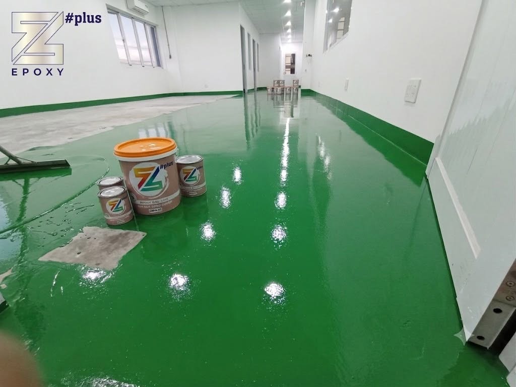 So sánh Epoxy tự san phẳng thông thường và Epoxy chống tĩnh điện
